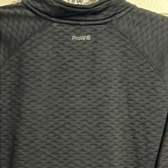 SPYDER Pro-w8 active 1/4 zip long sleeve pullover. Tag removed. PTP 20” (Medium) - Picture 8 of 8